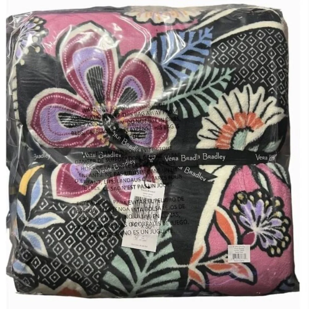 Vera Bradley Kauai Floral Plush Throw Blanket NEW in package